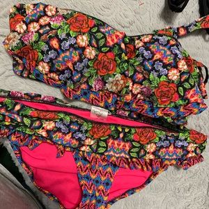 Jessica Simpson Bikini M